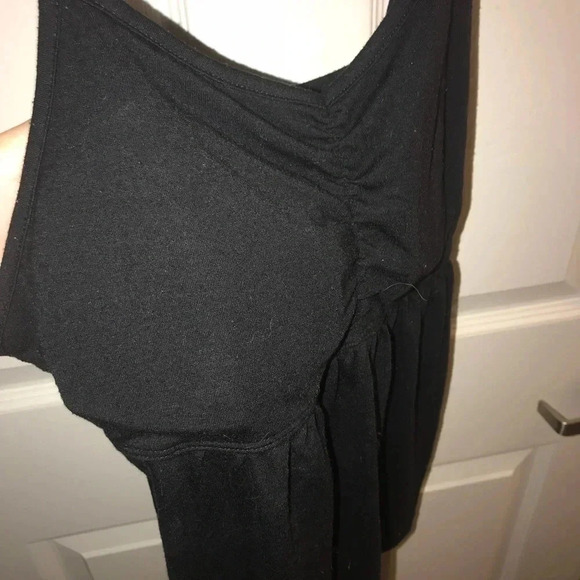 Black Tank - Picture 2 of 5